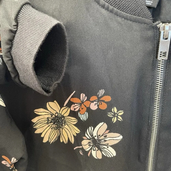 Who What Wear Womens M Jacket Black‎ Fall Floral Zipper w/ Pockets Cinch Waist - Picture 3 of 11